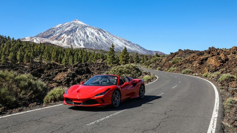 Ferrari F8 Spider em Tenerife: teste de condução
