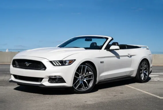 Ford Mustang (Automático, 2.3 L, 4 lugares)